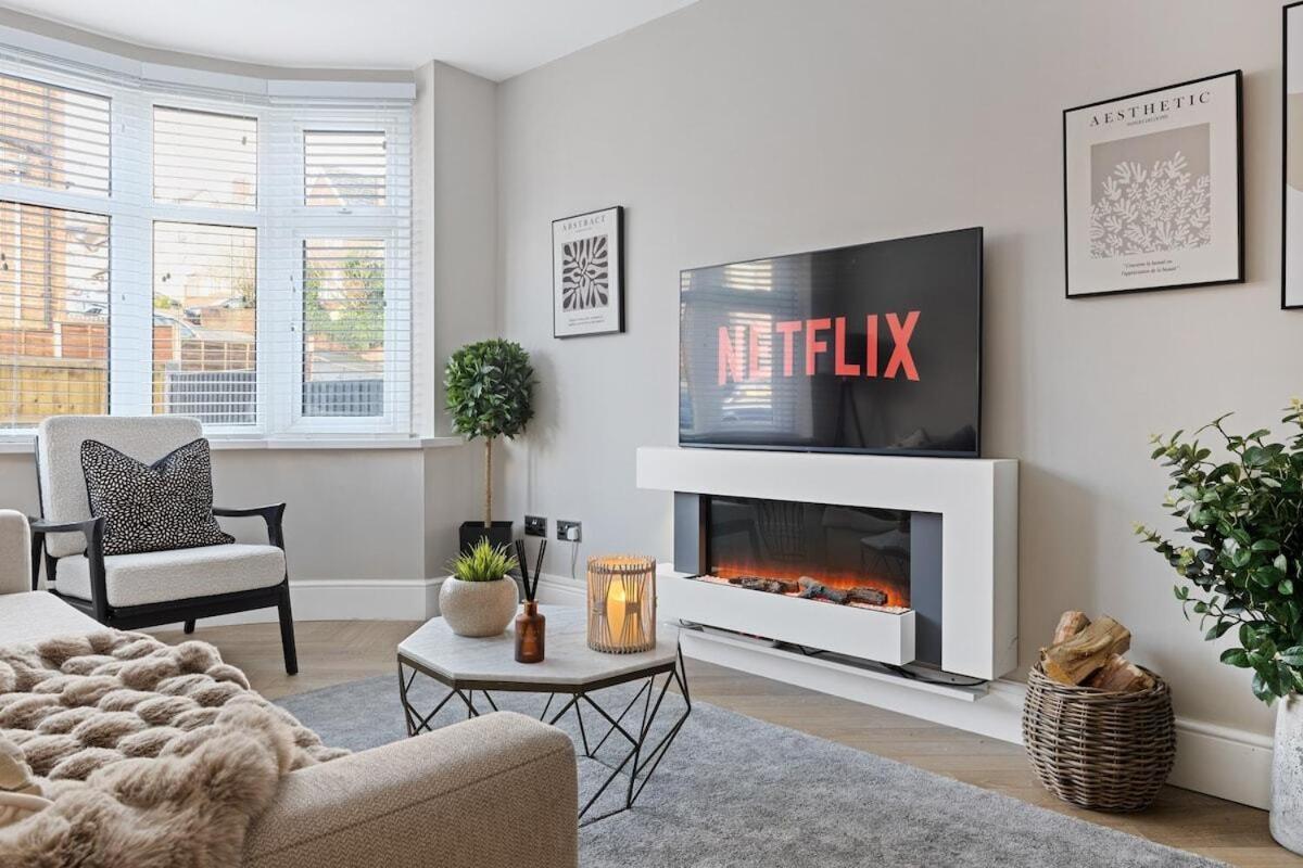 Windsor House By Andrew Hart Property スタウアブリッジ 部屋 写真